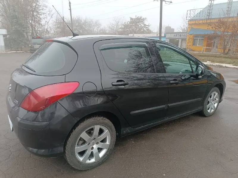 Цена 540.000тыс. руб торг!!! продом peugeot 308 год 2010 мотор 1.6 бензин акпп- автомат пробег 180.000тыс автомобиль в хорошем техническом состояние а так же и по кузову. в хорошей комплектации:двухзонный климат-контроль(рабочий), полный эл пакет, эл зеркала с подогревом, эл стеклоподъемники, датчик света, датчик дождя. abs, airbag, esp, подогрев передних сидений, подогрев заднего стекла, полный борт компьютер. , сервисные книжки. расход очень приятный. на хорошей зимней резине! по документам полный порядок, рф учёт переоформление без проблем! автомобиль находится в городе донецк в центре. цена 540.000 тыс. руб торг !!! возможна продажа в кредит. по всем интересующим вопросам звоните :+79490510616 📞 звоните: +7(949)0510616 - фотография - 3
