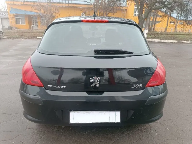 Цена 540.000тыс. руб торг!!! продом peugeot 308 год 2010 мотор 1.6 бензин акпп- автомат пробег 180.000тыс автомобиль в хорошем техническом состояние а так же и по кузову. в хорошей комплектации:двухзонный климат-контроль(рабочий), полный эл пакет, эл зеркала с подогревом, эл стеклоподъемники, датчик света, датчик дождя. abs, airbag, esp, подогрев передних сидений, подогрев заднего стекла, полный борт компьютер. , сервисные книжки. расход очень приятный. на хорошей зимней резине! по документам полный порядок, рф учёт переоформление без проблем! автомобиль находится в городе донецк в центре. цена 540.000 тыс. руб торг !!! возможна продажа в кредит. по всем интересующим вопросам звоните :+79490510616 📞 звоните: +7(949)0510616 - фотография - 4