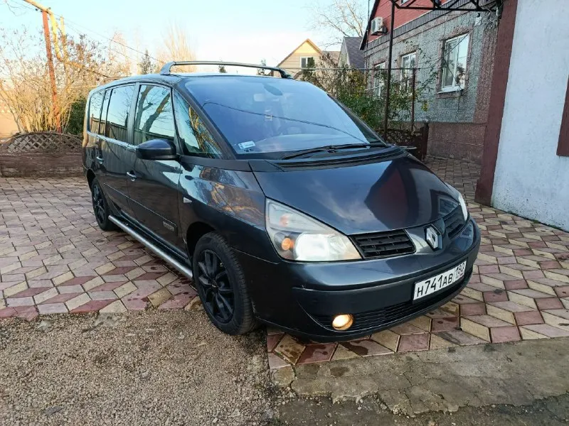 Renault espace 2.2 ат, дизель год 2004, пробег 245 тысяч, три ключа все книги машину пригнали с герм... - фотография