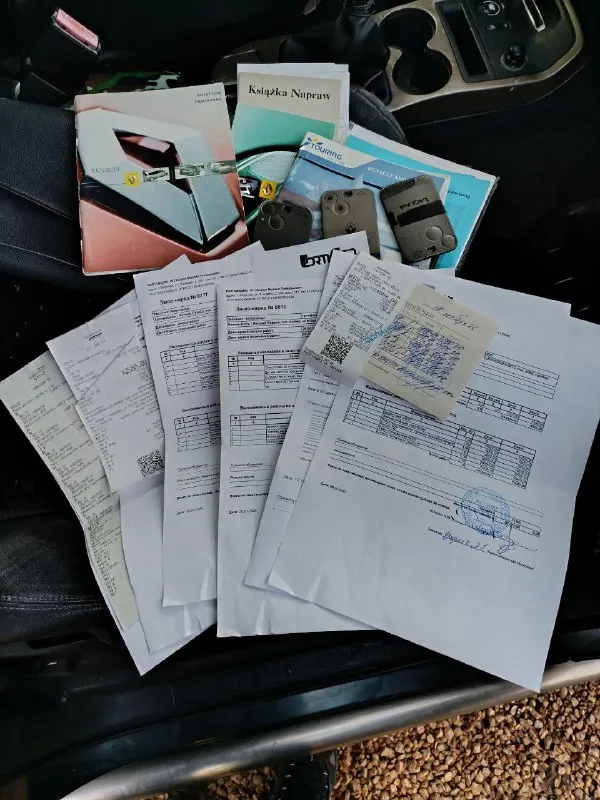 Renault espace 2.2 ат, дизель год 2004, пробег 245 тысяч, три ключа все книги машину пригнали с германии. машину полностью обслужил есть все чеки. есть второй мотор рабочий в запасе и многое чего покупал как донор на запчасти. зимние калеса тоже есть на дисках. цена 550тысяч рублей срочно, +79202179035 вацап телеграм +79495861645 <александр. пролетарский р-н ул федосеева дом 59.+79493313074. - фотография - 10