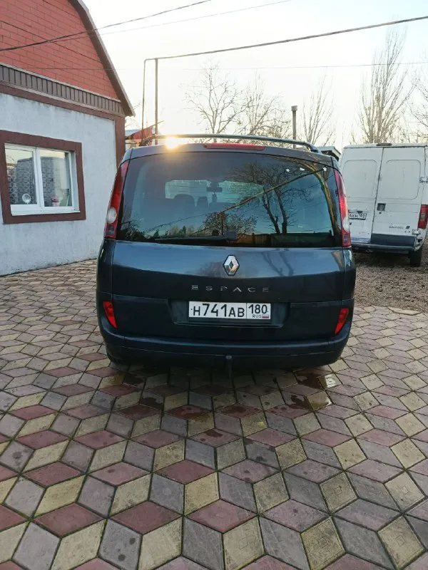 Renault espace 2.2 ат, дизель год 2004, пробег 245 тысяч, три ключа все книги машину пригнали с германии. машину полностью обслужил есть все чеки. есть второй мотор рабочий в запасе и многое чего покупал как донор на запчасти. зимние калеса тоже есть на дисках. цена 550тысяч рублей срочно, +79202179035 вацап телеграм +79495861645 <александр. пролетарский р-н ул федосеева дом 59.+79493313074. - фотография - 6