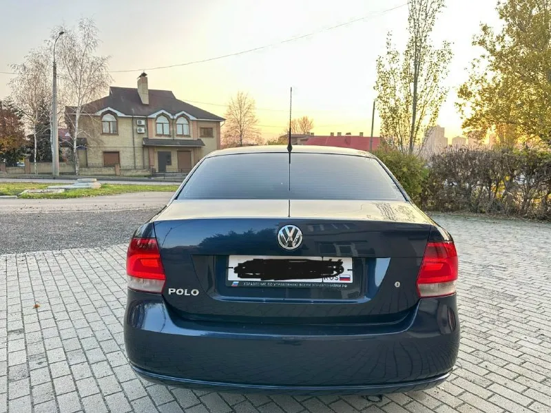 ▶️ volkswagen поло 2011 год ▶️ объём двигателя:1.6 ▶️ механика ℹ️ описание: ✅ автомобиль в очень хорошем состоянии. вся обслужена ✅ два комплекта колёс зимние и летние ✅пробег 195000 ✅ автотека зелёная в такси не была и соответсвенно весь кузов и железо ровное! ✅ авто обслужено! мотор не дымит, масло не ест, едет очень бодро. машина внешне в отлично состояние, без рыжиков гнили и т на любые проверки за ваш счет - готов. 🏛 юридически автомобиль чист, без штрафов 💰 цена🔥:690000 рублей торг у капота 🏢 осмотр: донецк ☎ более под ±79496164235 📞 звоните: +7(949)6164235 - фотография - 6