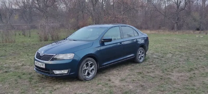 Продаю skoda рапид 2013г. в., 1.6 механика 250000км пробега, комплектация хоккей идишн, 4 стеклоподъёмника, электрозеркала с подогревом, климат, видеорегистратор перед-зад, камера заднего вида. 750 000 +79490394565 📲 tg: htefan 📞 звоните: +7(949)0394565 - фотография - 6
