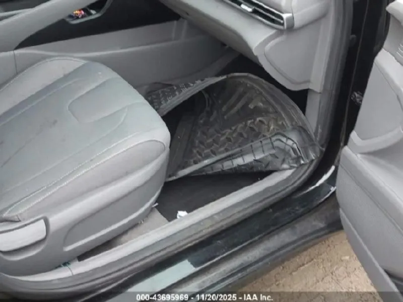 🚨 hyundai elantra 🚨 2021 года выпуска автомобиль находится в грузия 🇬🇪 ! цена под ключ в рф 🇷🇺 растаможкой, утиль сбором, эптс: 1🍋870.000 по курсу 💵 на сегодняшний день • двигатель: 2.0 147 л. с • пробег: 58000 тыс. км привезем абсолютно любой автомобиль 🚗 под ваш бюджет 💰 🤙 телефоны для связи: +79495639166 - евгений. наш телеграм 😌 канал: 📲 tg: анна 📞 звоните: +7(949)5639166 - фотография - 8