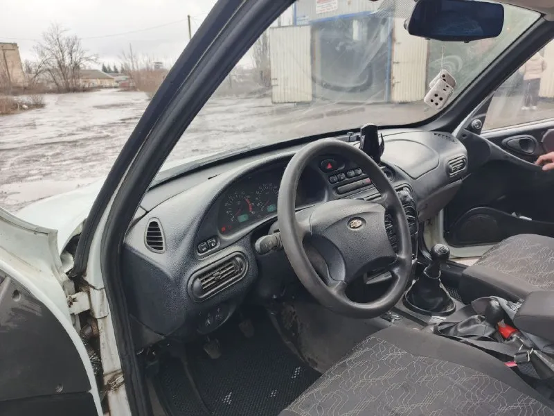 Chevrolet нива 2003 г. в. ‎не гнилая, недавно окрашивалась, обрабатывалась. led оптика, карданы шруз, подогревы и электрорегулировка зеркал, небольшой лифт. авто обслужено, вложений не требует. территориально г. макеевка. 600 т. р. торг. +79592931109; ±79493362602 📲 tg: @alexandr22sm 📞 звоните: +7(949)3362602 - фотография - 3