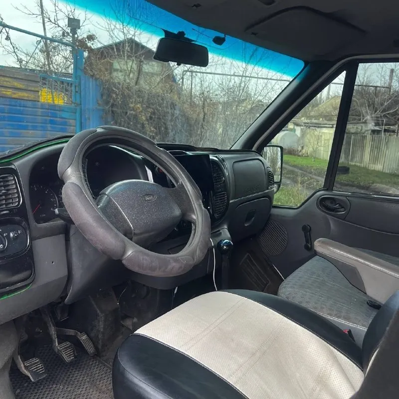 Ford транзит 2002 г документы ровные турбо 2.0 была замена двс, форсунок ( документы на двс есть) ходовка без замечаний кпп без замечаний по внешке есть моменты) из прикольного ( стоит сигнализация с обратной связью и автозапуском! установлен планшет, динамики + саб на стенке в багажнике ) цена 565 торг +79493494711 донецк кировский район 👤 📞 звоните: +7(949)3494711 - фотография - 4