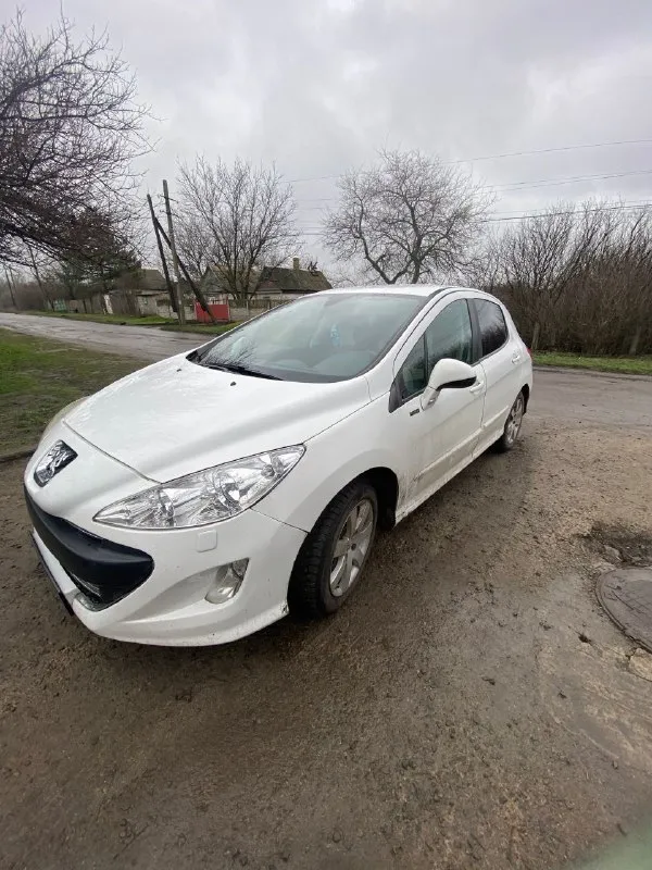 Продам пежо 308 двигатель 1,6 коробка мкпп 5 ступка в идеальном состоянии, новое сцепление 2011 года... - фотография