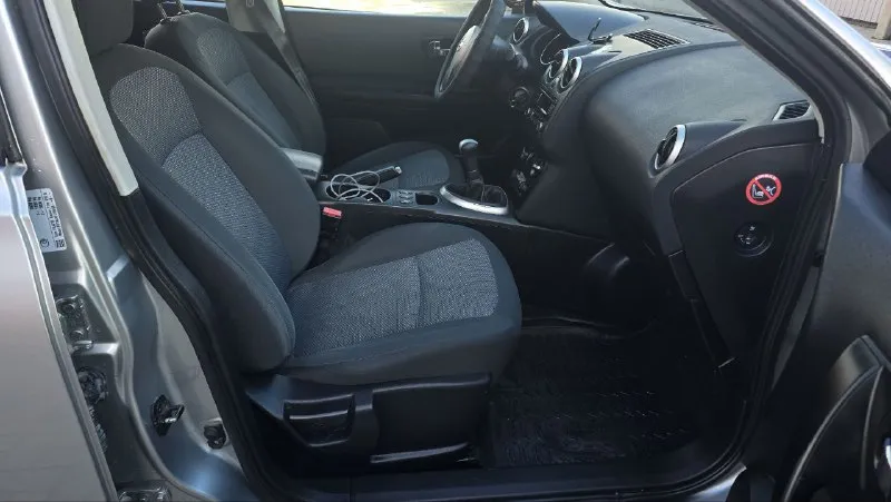 Продаю nissan qashqai 2013 года. без дтп. родной пробег 156000. стекла все заводские. мотор цепной 1,6 механика. птс оригинал. продажа с полным переоформлением в мрэо. осмотр г. донецк по договорённости. просьба перекупам не беспокоить. звонить по номеру телефона +79496167298 цена 940000 - фотография - 8