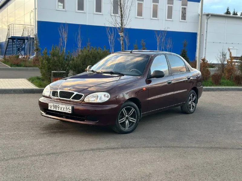 Продам: lanos 1.5 (zaz chance) год выпуска: 2011 ✅ пробег: 137.000 км (оригинальный) - автомобиль в хорошем состоянии, в дтп не участвовал, гаражное хранение. 1500км назад заменены: масло, фильтра, антифриз, свечи, колодки, грм ✅ кузов: на 80% в родном окрасе. стекла заводские. стаканы, пороги, дно - в отличном состоянии. - по ходовой части без нареканий. ручник работает! ✅ двигатель: 1.5л - не троит, масло не расходует. катализатор на месте❗ ✅ комплектация базовая: - музыка pioneer - 2 комплекта ключей - 2 комплекта колес ✅ документы: - автотека - зеленая 🍀 - птс оригинал (3 владельца), без штрафов и ограничений на регистрацию. - продажа с переоформлением в мрео❗ 📍г. донецк, калининский р-н. цена: 320.000 руб (торг у авто) 📞🇷🇺звоните: +7 (949) 412-35-77 дополнительные вопросы по тел. - фотография - 3