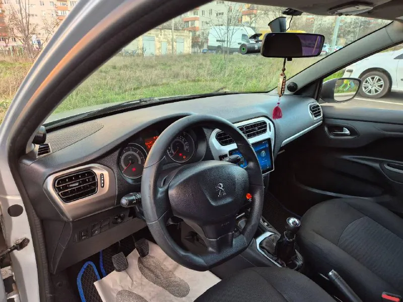 ✅продам peugeot 301 ✅2014г. ✅1.6 дизель, расход 5.5 л город, ✅кпп механика, без дтп, не гнилая ! ✅пробег 236.000 км родной ✅зимние шины, полная шумо-вибро изоляция, ✅свет ближний линзы биксенон, птф линзы биксенон ✅после большого то, замена сцепления оригинал и привода сцепления, сальники приводов и все жидкости! мультимедия дорогая с картплеем, навигацией, блютуз!! ✅переоформление в гаи!!! +79497309523 📲 tg: @irinapapush 📞 звоните: +7(949)7309523 - фотография - 4