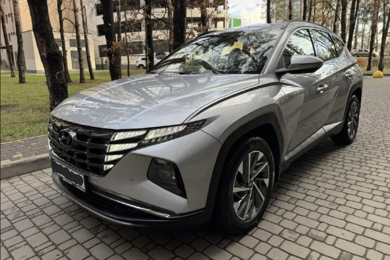 Продам hyundai tucson, 2021 г. пробег 97 тыс. официальное авто, первый владелец, без дтп и подкрасов... - фотография