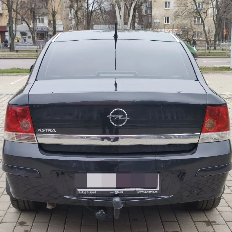Opel astra год 2011 мотор 1.8 атмосферный коробка механика пробег 194.000 родной любые проверки. кузов весь в родном окрасе без ржавчины ! комплектация cosmo комбинированный кожаный салон датчик света и дождя, парктроники, круиз, климат, мультируль и. т.д. резина зима-лето в хорошем состоянии ! авто без вложений от слова совсем ! цена 680.000 +79490454766 +79498069344 telegram +79915588803 - фотография - 4