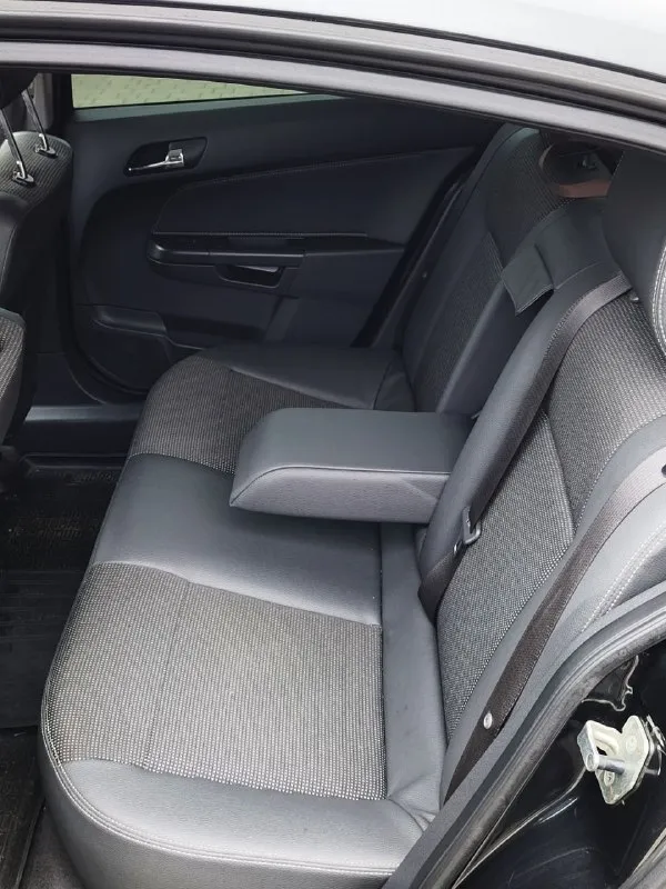 Opel astra год 2011 мотор 1.8 атмосферный коробка механика пробег 194.000 родной любые проверки. кузов весь в родном окрасе без ржавчины ! комплектация cosmo комбинированный кожаный салон датчик света и дождя, парктроники, круиз, климат, мультируль и. т.д. резина зима-лето в хорошем состоянии ! авто без вложений от слова совсем ! цена 680.000 +79490454766 +79498069344 telegram +79915588803 - фотография - 8