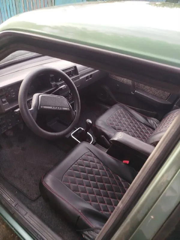 Продам ваз 21099 в хорошем состоянии, без гнили, дно в отличном состоянии, два хозяина, пробег 160000 прошита, едет бодро, вся в шумке, есть комплект зимней резины. переоформить без проблем газа нет цена 270 без музыки, с ней чуть дороже, также рассмотрю обмен варианты присылайте. торг по факту @danick20 - фотография - 5