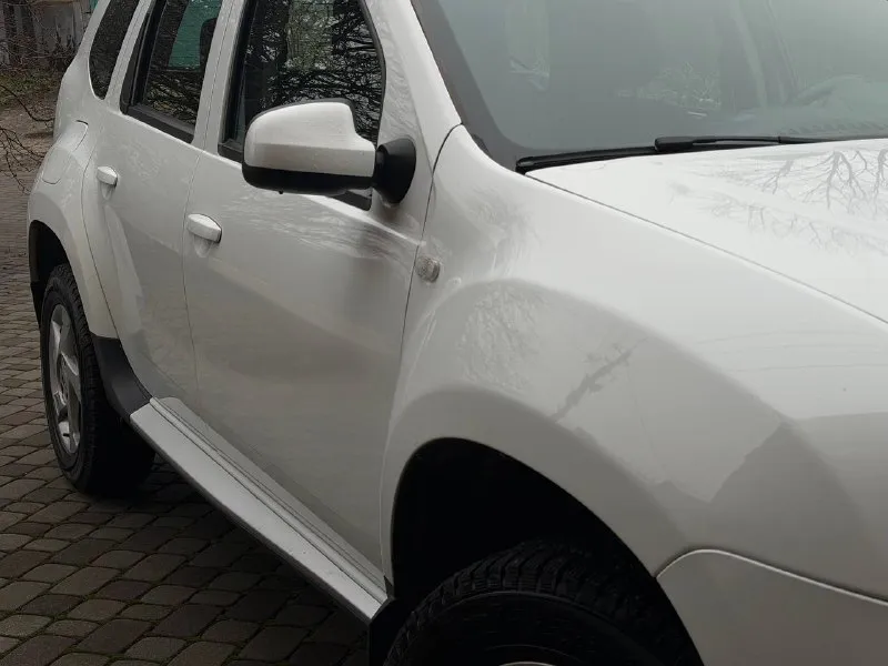 Продаю renault duster 2018 год пробег 137.000 объем двигателя 2.0 механика 6 ступка полный привод ! состояния идеальное в родном окрасе без дтп все стекла родные готов на любые проверки авто без запретов, залогов и штрафов за машиной очень ухаживали есть все необходимое для комфортного вождения. салон чистый, ухоженный комплектация, подогрев стекол, стеклоподъемники, кондиционер, мульти руль, bluetooth, подогрев сидений в машине есть все для удобства цена 1.070.000 +79495278015 - фотография - 10