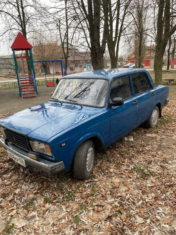 Продам 2107, 2006 года выпуска, инжектор, техническая часть на отлично, машина не гнилая, дно пороги... - фотография