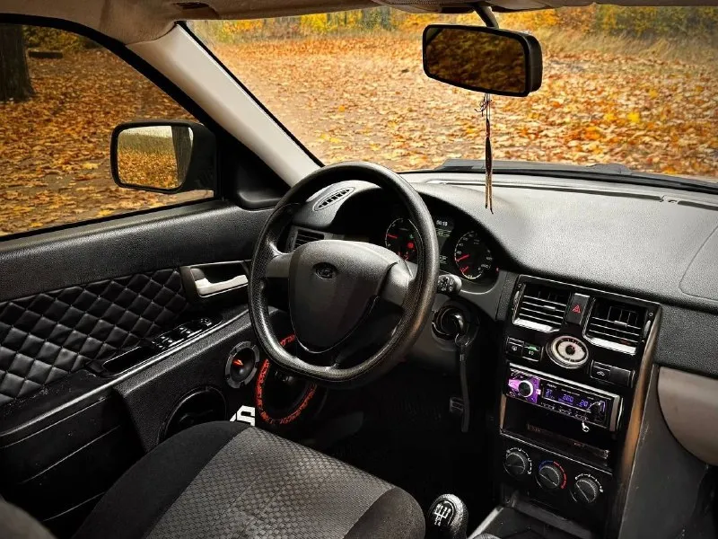 Продам приору 2172 2011 год после капитального ремонта,26 тысяч назад. установлены распредвалы: 8.7 подъем 264 фаза, ресивер stinger 4л. по коробке: пара, ряд, блокировка. ходовая не гремит, не стучит, установлены короткоходные стойки, рулится хорошо. выхлоп: трасса stt. низа дверей целые, без дырок! арки целые, без жучков, без рыжиков! лед туманки, фсо в два этажа. центральный замок. переодета в прирору 2 документы чистые, любое переоформление, без запретов, без штрафов. цена 380.000руб торг реальному покупателю остальные вопросы по тел +79494551740 📞 звоните: +7(949)4551740 - фотография - 10