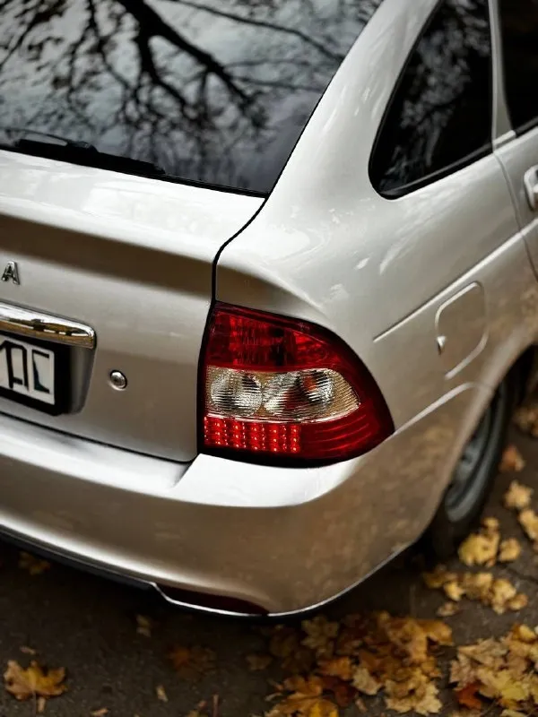 Продам приору 2172 2011 год после капитального ремонта,26 тысяч назад. установлены распредвалы: 8.7 подъем 264 фаза, ресивер stinger 4л. по коробке: пара, ряд, блокировка. ходовая не гремит, не стучит, установлены короткоходные стойки, рулится хорошо. выхлоп: трасса stt. низа дверей целые, без дырок! арки целые, без жучков, без рыжиков! лед туманки, фсо в два этажа. центральный замок. переодета в прирору 2 документы чистые, любое переоформление, без запретов, без штрафов. цена 380.000руб торг реальному покупателю остальные вопросы по тел +79494551740 📞 звоните: +7(949)4551740 - фотография - 9