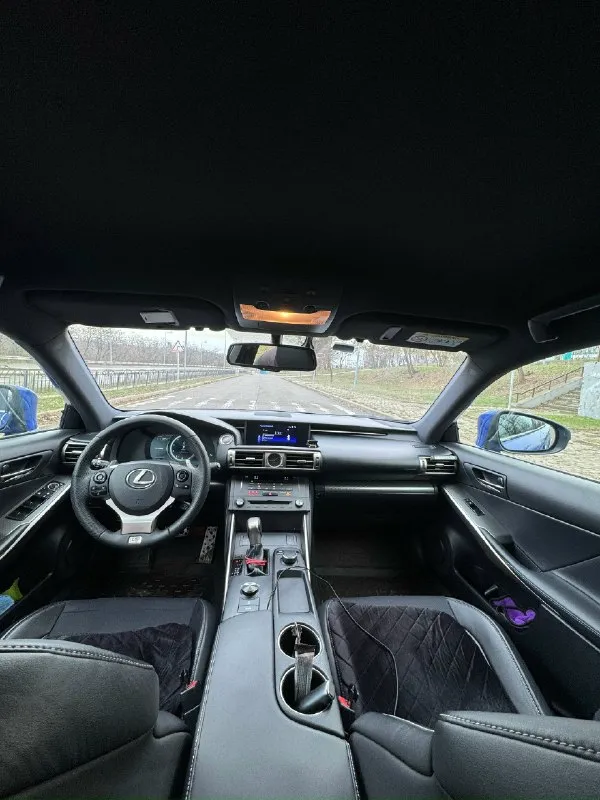 Продам lexus is250. 2014г. официал, не привезенный. состояние отличное. по тех. части без посторонних шумов, течей и т. д. мотор 2.5 v6 атмосферный ( 208 л. с. ) вечный. акпп ( обычный 6ст. автомат) работают полностью в штатном режиме без изъянов. вид очень красивый. цвет шикарный. машина живая, не высаженная. из последнего то. тормоза в круг заменены. свечи оригинал ! втулки, стойки стабилизаторов ( так же оригинал ) большие центральные сайлентблоки ( оригинал ). два комплекта колес на дисках ( лето на японской ковки после покраски, выглядит очень красиво, из потока выделяется среди серой массы. зима на оригинальных заводских. птс оригинал, 2 владельца, второй я. продажа с переоформлением. пробег 240т. км. ( 80% трасса ) не отмотанный, не откорректированный. салон в отличном состоянии, не затертый, не помятый. потолок, черная алькантара. комплектация f sport. окрасы есть. без жести и чего-то критичного. любые проверки на сервисе приветствуются. машина более чем живая и 📞 звоните: +7(949)4459331 - фотография - 7