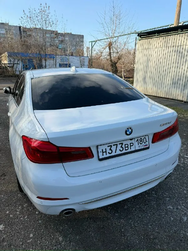 Bmw g30, 2018 год, мотор 2.0 дизель, b47 на 190 л. с. в родном окрасе, в дтп не участвовал, чистая автотека, мотор работает ровно, экология на месте, без прошивок и прочего, своевременное обслуживание, недавно пройдено то, заменены: передние стойки sachs, тормозные диски zimmerman по кругу, колодки brembo, масло volvoline каждые 7.000 км, комплектация luxury line: - iсоn аdарtivе full lеd lights (адаптивная lеd-оптика); - проекция; - комфортные сиденья, ромб (память, вентиляция, подогрев, ломающиеся спинки); - без ключевой доступ; - системы активной безопасности (система предотвращения столкновения с автоматическим торможением, слепые зоны); - led приборная панель; - контурная подсветка салона ambient light; - обогрев руля; - камера заднего вида; - электро привод багажника; - автопарковка - безконтактное открытие багажника; - распознание знаков; - смарт ключ; - аудиосистема hi-fi; я второй хозяин, 2 комплекта колес! цена: 3.000.000! причина продажи g05! +79494021263 📞 звоните: +7(949)4021263 - фотография - 2