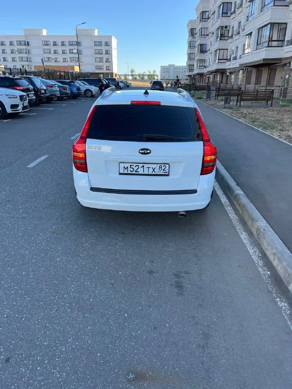 Продам kia ceed. Автомобиль 2010 г. Выпуска. Двигатель объемом 2.0 бензин, автоматическая коробка передач. Состояние автомобиля отличное, кузов практически весь в заводском окрасе, рыжиков нет !есть две окрашенные детали косметические без шпаклёвки. Двигатель, акпп, ходовая часть без капитала вложений абсолютно. Автомобиль в максимальной комплектации есть все для комфортной эксплуатации, в автомобиле работает абсолютно всё автотека зелёная без единого дтп и выплат. Документы кристально чистые переоформление на нового владельца без проблем. Подробно про автомобиль расскажу по телефону либо при встрече. Автомобиль находится в городе мариуполь.780 тыс руб. +79497346358 +79649225253 сергей
📲 Tg: @kaftanov777
📞 Звоните: +7(949)7346358 - фотография - 2
