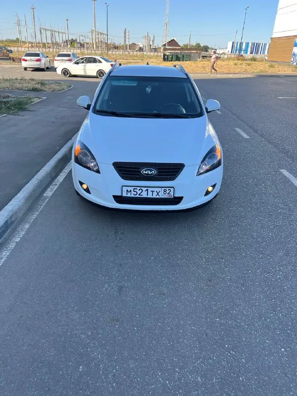 Продам kia ceed. Автомобиль 2010 г. Выпуска. Двигатель объемом 2.0 бензин, автоматическая коробка передач. Состояние автомобиля отличное, кузов практически весь в заводском окрасе, рыжиков нет !есть две окрашенные детали косметические без шпаклёвки. Двигатель, акпп, ходовая часть без капитала вложений абсолютно. Автомобиль в максимальной комплектации есть все для комфортной эксплуатации, в автомобиле работает абсолютно всё автотека зелёная без единого дтп и выплат. Документы кристально чистые переоформление на нового владельца без проблем. Подробно про автомобиль расскажу по телефону либо при встрече. Автомобиль находится в городе мариуполь.780 тыс руб. +79497346358 +79649225253 сергей
📲 Tg: @kaftanov777
📞 Звоните: +7(949)7346358 - фотография - 3