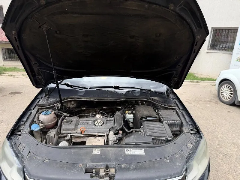 Volkswagen passat b7 2011 ✅полный электра пакет ✅обогрев всего кроме руля, задних сидений ✅климат контроль ✅передний привод ✅механика 6-ступка ✅1,4 турбо ✅ летнее резина в комплекте, без дисков. зимняя резина на штампах. ✅мотор после капиталки, новая турбина. ✅состояние хорошее для этого года. ✅список всех работ по машине при встрече. денег не жалел, пытался все и сразу устранять. ✅ вместо штатной магнитолы, стоит андроид, камера заднего вида присутствует. ✅собственник 1,1🍋 +79496454318 телеграмм на этом номере г мариуполь - фотография - 6