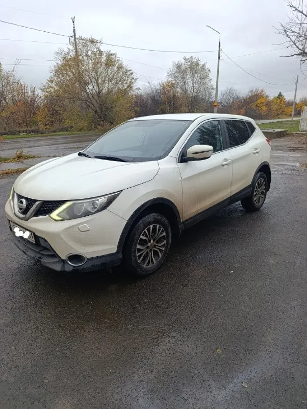 Продам nissan qashqai,2014 год, мотор 2.0 передний привод, коробка вариатор, сигнализация с автозапуском авто в хорошем состоянии, два владельца, два комплекта резины (зима/лето), отличный свет, два крашеных элемента, цена 1300000₽, осмотр луганск +79591608388 📞 звоните: +7(959)1608388 - фотография - 3