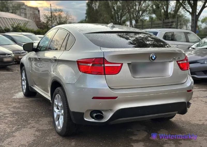 Bmw x6 2012 года рестайлинг 3.0 бензин двигатель и коробка подвеска в идеале обслуживание было в центре bmw и toyota комплектация полная все есть автомобиль весь в родной кроме бампера там есть подкрас фильтра менял масла везде менял во время слежу как надо за автомобиль не стыдно кому интересно звоните пишете воздух мимо цена 2🍋 торг на месте осмотр луганск старобельск +7 959 231-83-05 📞 звоните: +7(959)2318305 - фотография - 7