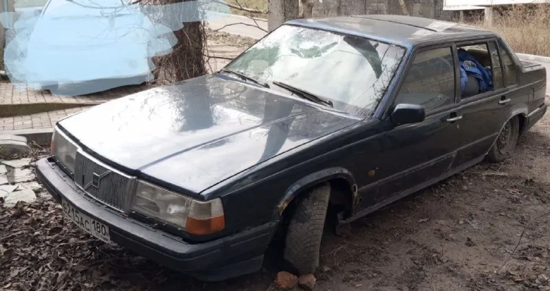Вольво 960 бензин 3,0 на 3словном ходу, требует замены 3 стекол и установки зад пружин, и дособирать, цена 80 тыс руб т +79495240518 📲 tg: mr. dm 📞 звоните: +7(949)5240518 - фотография - 2