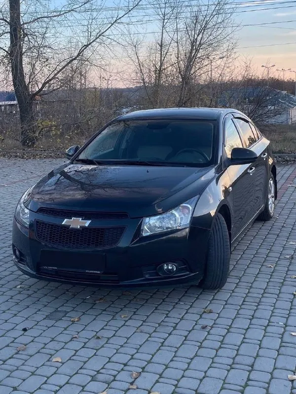 Шевроле круз 2010г с родным пробегом 97тыс (подтверждают записи в автотеке) машина в состоянии новой... - фотография