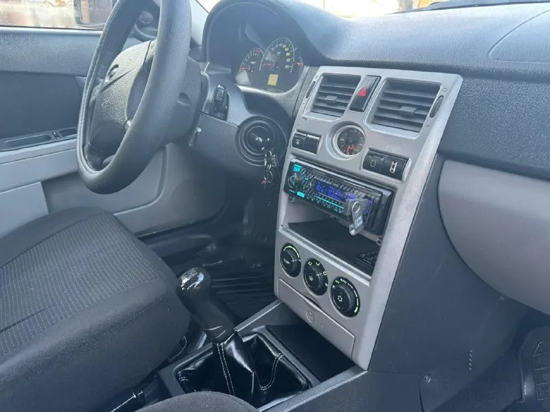 🚘продам!!!🚘 автомобиль лада приора 2010 год! ❄кондиционер! система аbs! стекло подъемника-2! электро-усилитель руля! электро-привод зеркал! аудио система ! сигнализация 2 стороняя колеса-2 комплекта зима/лето мотор 1,6 ( 16 клапаный) обешумлен весь кузов! авто в очень хорошем состоянии! без гнили и ржавчены! мотор, ходовая, коробка в идеале!!! электрика вся исправна! 📑документы в порядке! 👀осмотр г. харцызк 💵 385тыс руб ☎тел +7949-864-30-45 телеграмм +7952-580-76-27 - фотография - 8