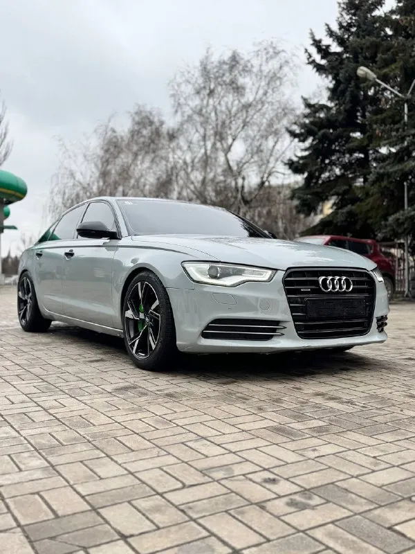 🔥продам audi a6 c7 2011г🔥 •3 л бензин •400 л. с. •226к пробег •quattro •пленка nardo grey •диски от rs r19 •резина pirelli •хорошая комплектация прошла большое то 1.650.000р +разумный торг реальному покупателю по телефону не торгуюсь, приезжайте и смотрите макеевка +79495729783 елизавета - фотография - 2