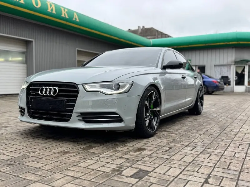🔥продам audi a6 c7 2011г🔥 •3 л бензин •400 л. с. •226к пробег •quattro •пленка nardo grey •диски от rs r19 •резина pirelli •хорошая комплектация прошла большое то 1.650.000р +разумный торг реальному покупателю по телефону не торгуюсь, приезжайте и смотрите макеевка +79495729783 елизавета - фотография - 3