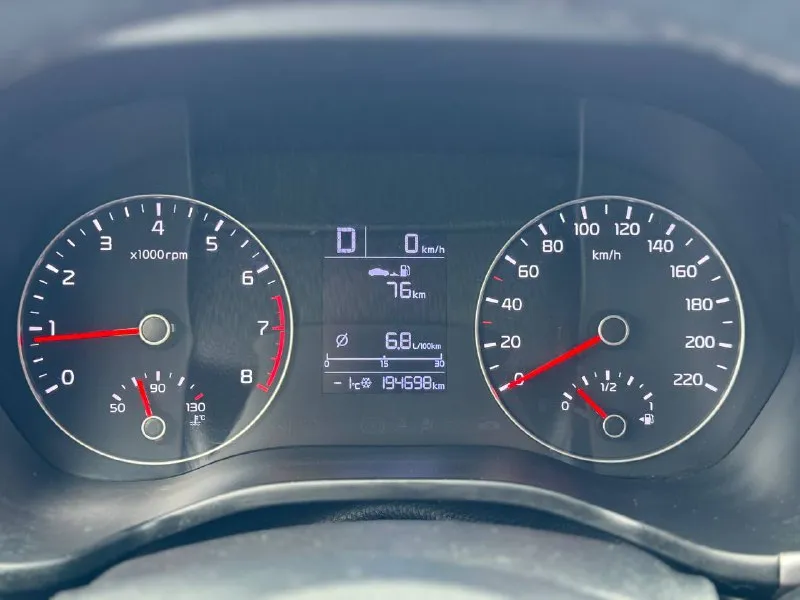 🔘 Kia rio x line

💰Цена: 1 250 000р
🏢Город: мариуполь
📅Год выпуска: 2021
🗒️Пробег: 194 698км.
⚙️Двигатель: 1.6
⛽Топливо: бензин
⚙️Кпп: автомат

📞 Телефон:

+7-949-727-41-51
+7-949-551-91-52
+7-989-263-55-56

💾 Описание:

Kia rio iv поколения в кузове универсал будет идеальным городским автомобилем на каждый день. Надёжный корейский двигатель g4 в паре с классическим автоматом порадует надёжностью, динамикой и маленьким расходом топлива.

☑️ Один владелец
☑️ Родная краска 💯%
☑️ Классический автомат
☑️ Подтвержденный пробег
☑️ Отличная зимняя резина

Хорошая комплектация:
- Кожаный мультируль
- Центральный замок
- Электропакет
- Кондиционер
- Птф

🏦 Возможна продажа в кредит по двум документам.

Улица шевченко 269 - фотография - 10