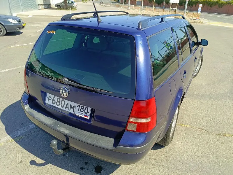 Гольф iv универсал, 2005 г. в., 242 тыс. км. двигатель 1.6 (16 кл. «всв»), бензин-газ (зарегистрирован), своевременное обслуживание. в 2021 пригнан из германии, один хозяин. все стекла заводские, зазоры в идеале, не бит, не крашен, масло не доливаю. отличная акустика, комплект зимних шин на дисках очень надежный, практичный и экономичный автомобиль. салон с фв-бора, родной в подарок. есть нюансы по кузову, но детали есть, некогда заниматься. 560 т. р. мариуполь. +7949-706-37-47 - фотография - 2