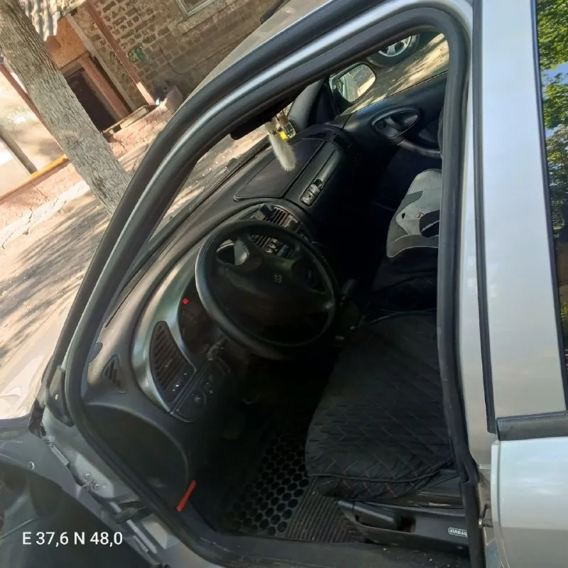 Донецк. продажа или обмен citroen хсара автомат, 1.8 бензин, в на полном ходу. была замена сальника полуоси и масла в коробке. 260000 тр, с оформлением. +79493714498 📞 звоните: +7(949)3714498 - фотография - 4