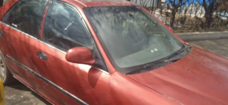 Срочно продам в донецке!!! honda цивик 5 поколения 1992 г. машина на ходу, сел и поехал. стекло подъ... - фотография
