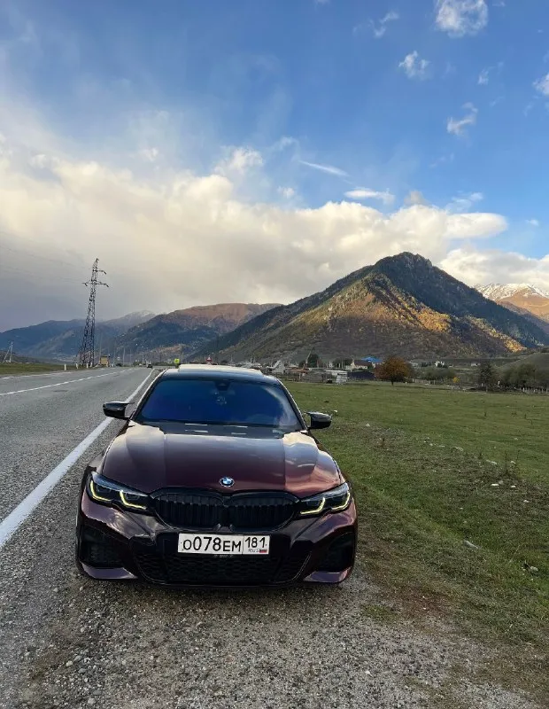 Продаю bmw g20 330i xdrive 2019 год 💲 3.300.000₽💲 в машину вложено много сил и средств, все было сделано с любовью. продаю с грустью на душе. машина американка, долго расписывать не буду, кому нужно позвонит. ✅ 2-а комплекта резины ✅ 2-а компплекта титанов ✅ месяц назад поклеена пленка цвет аврора ✅ в лучших традициях 1-й стейдж 330 лошадей ✅ управляемый дорогой выхлоп оригинальный пробег 146.000 больше информации по номеру (+79591478068) луганск 📞 звоните: +7(959)1478068 - фотография - 1
