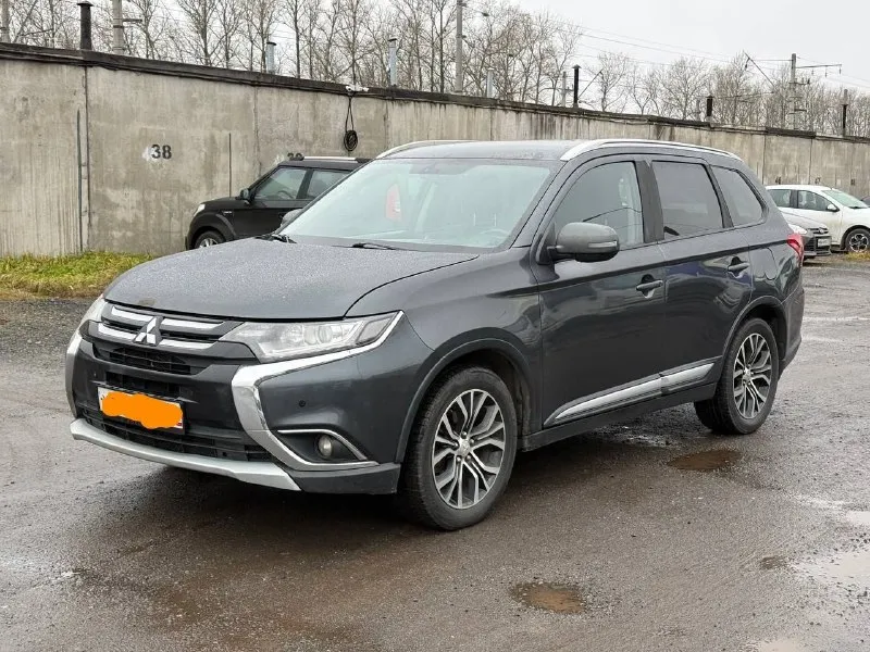 Всем привет! в продаже mitsubishi outlander, 2.0 л, 146 л. с., 2016 года. пробег 198 081 км. машина... - фотография
