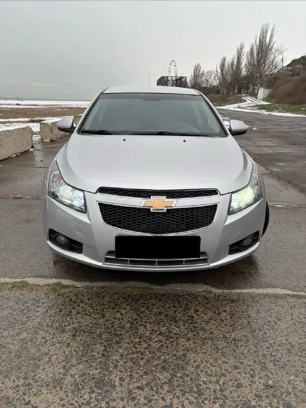 Продам chevrolet cruze цена : 680 000₽ торг год выпуска :2012 двигатель :1.8 пробег : 230 000 км кор... - фотография