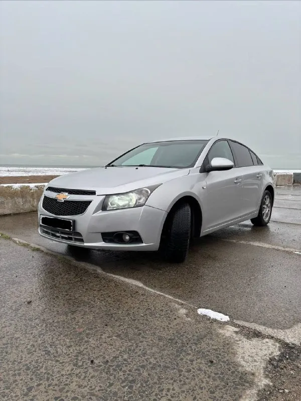 Продам chevrolet cruze цена : 680 000₽ торг год выпуска :2012 двигатель :1.8 пробег : 230 000 км коробка передач: автомат топливо : бензин машина - комфорт полностью на ходу, коробка работает, не пинается, мотор масло не берет, есть мелкие нюансы по кузову. документы в порядке. машинку можно посмотреть мариуполе. так же есть обмен на другое авто с доплатой в обе стороны, остальные вопросы по телефону: +79491024208 📞 звоните: +7(949)1024208 - фотография - 5