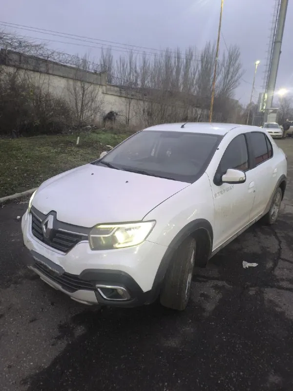 Продам рено логан степвей 2019 г. в. , машина в хорошем состоянии, акпп ( 4-х ступенчатый автомат, м... - фотография