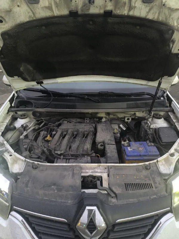 Продам рено логан степвей 2019 г. в. , машина в хорошем состоянии, акпп ( 4-х ступенчатый автомат, масло поменяно на 210тыс. км. ), двигатель после ремонта (август 2025), кондиционер, передние электростеклоподъемники, гур, подогрев передних сидений, птф, abs, система стабилизации, мультируль, магнитола с bluetooth, установлены зимние шины, цена 780 тыс. ₽ торг, тел. +79497038359 - фотография - 9