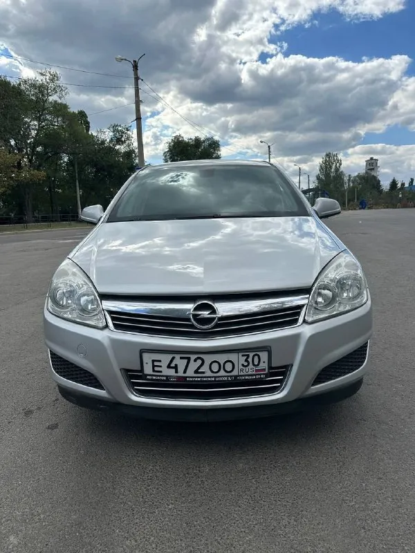 Opel astra 2012 года выпуска! двигатель 1.6 дизель, едет ровно, не дымит. коробка механика, переключ... - фотография