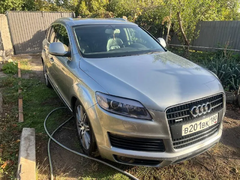 Audi q7 2007 года. 4.2 бензин. акпп автомат. продаётся в связи с жизненными обстоятельствами. стоит 4 месяца до этого была на полном боевом ходу и обслуживалась вовремя. салон кожа в идеальном состоянии. пробег 219 тыс. комплект летней резины. на просмотр не езжу. осмотр г. макеевка, горняцкий район. цена: 1.100.000 торг. +79495850996 📞 звоните: +7(949)5850996 - фотография - 6