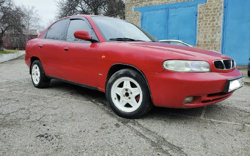 Г. горловка продам daewoo nubira 1998г. объем двигателя 1.6 я владелец установлен метан евро 2 (вписан в птс) есть недостатки по лкп пробег 458.000 цена 220.000 р. +79493086737 📞 звоните: +7(949)3086737 - фотография - 2