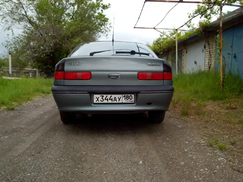Продаëтся renault сафран 98год 2.0 л. 136лс. атм. двс очень бодрый масложора нет коробка автомат япо... - фотография