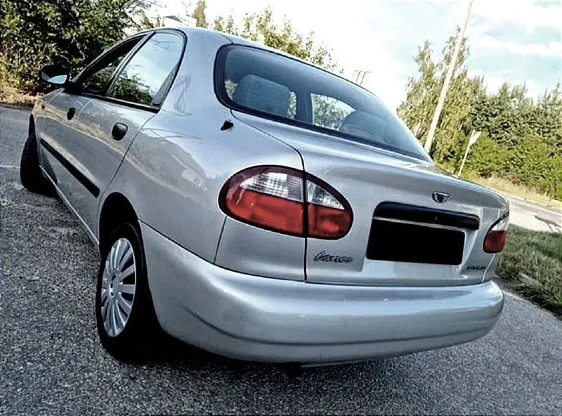 Авто только в аренду с правом выкупа! на неделю-две простой аренды нет! продажа авто в рассрочку! выгодно! 💥🌟💥🌟💥🌟💥🌟💥🌟💥🌟💥🌟 daewoo-lanos-1.5//8-ми клапанник led-линзы в фарах, 2-din магнитола. состояние-супер! под капотом на стаканах и лонжеронах нет гнили и ржавчины. низ дверей, колёсные арки, багажник, пороги и днище также без гнили и ржавчины! поменяно масло, антифриз, колодки и все расходники. произведена качественная антикорозийная обработка кузова. авто полностью обслужено и подготовлено к работе. самое надёжное и самое недорогое в эксплуатации авто! цена аренды с выкупом=1200.руб. /сутки (платёж входит в общую сумму выкупа!!) никаких других расходов и платежей нет и не будет! обязательная предоплата аренды авансом-вперёд за месяц! официальный договор продажи в рассрочку. прописка в паспорте-днр. от 25-ти лет. также есть надёжное авто- daewoo nexia-2(рестайлинговая). днр-донецк: +7(949)553-21-96. telegram: @avto_donbass01 📞 звоните: +7(949)5532196 - фотография - 5