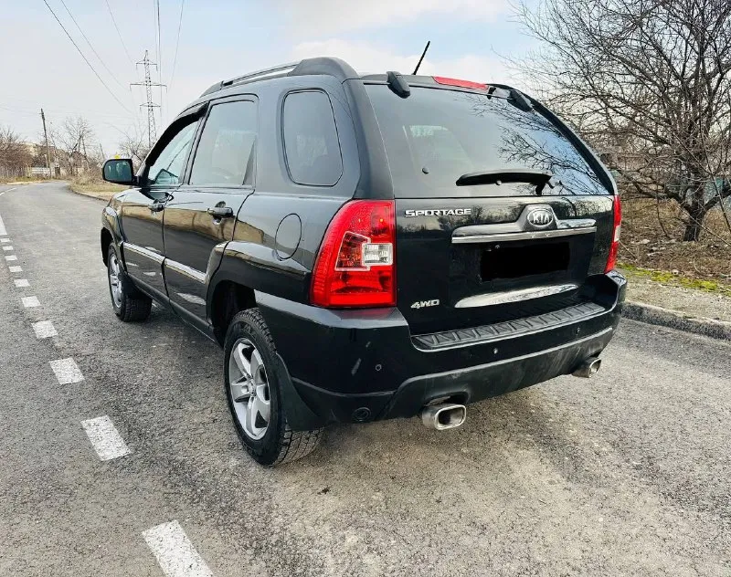 🚗‼️Продам kia sportage рестайлинг 2009г‼️
2.0 Бензин
-Полный привод 4х4
-Коробка автомат работает идеально
- Работает без шума!
-Салон в отличном состоянии!
-Подогрев сидений
-Электрозеркала
-Подогрев зеркал
-Климат контроль
-Круиз контроль
-Парктроники зад перед
-Большой монитор с
Камерой заднего вида
-Помощь при спуске
-Bluetooth, aux, usb
-Esp
-Резина новая зима
Переоформление без проблем‼️
Цена-940.000₽
☎️Все вопросы по телефону:+79595017203☎️
Осмотр-алчевск
📞 Звоните: +7(959)5017203 - фотография - 6